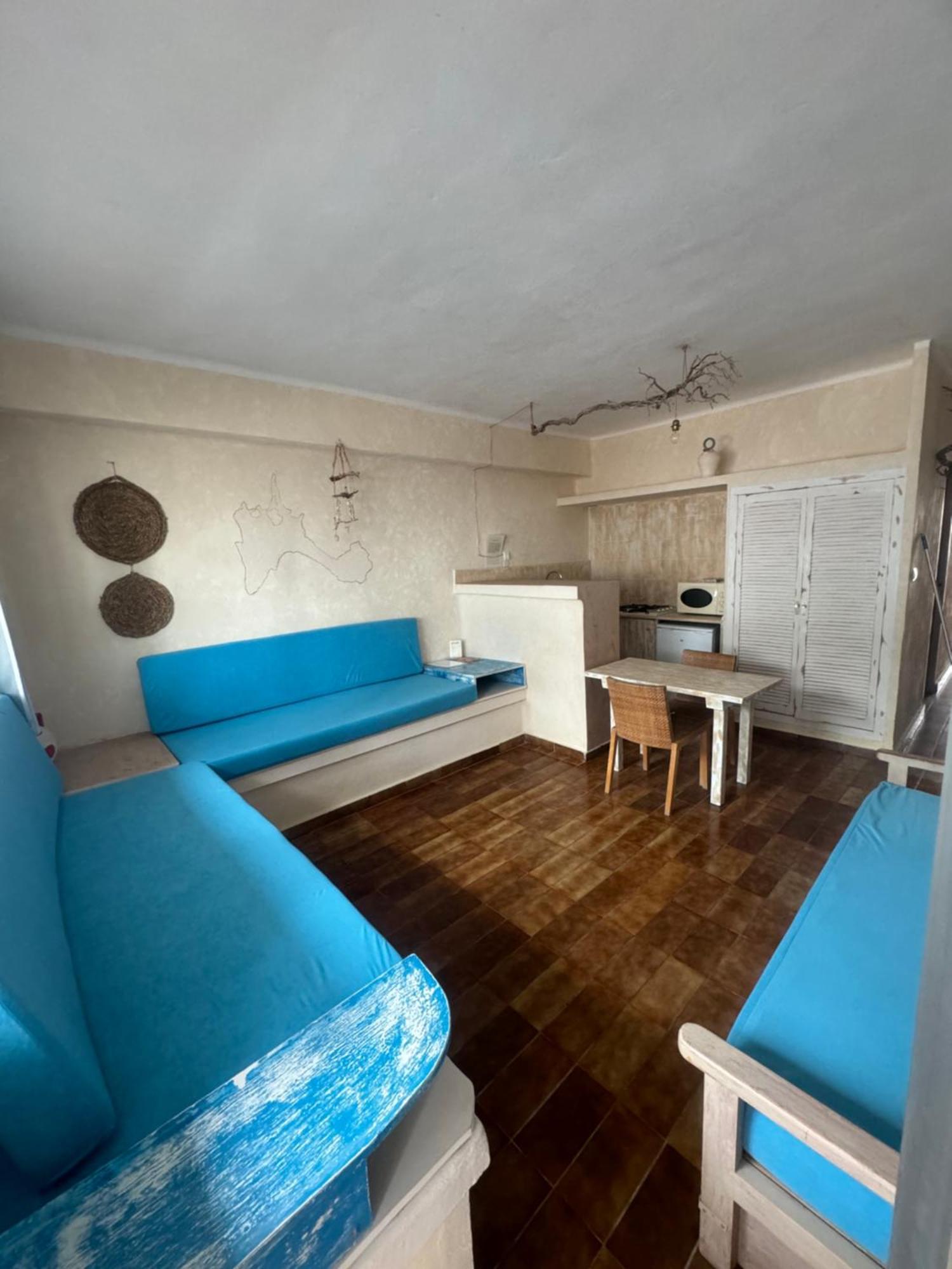 Appartement Edificio Rexii à Es Pujols Extérieur photo