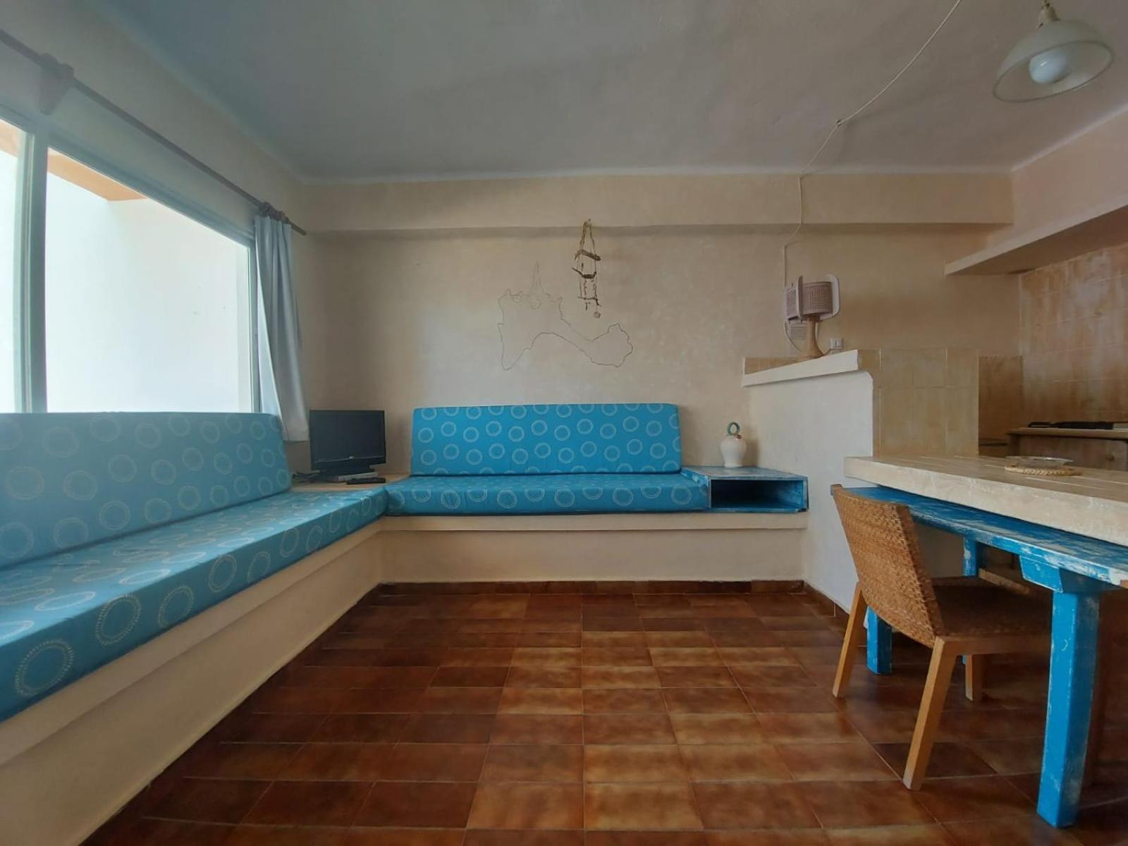 Appartement Edificio Rexii à Es Pujols Extérieur photo